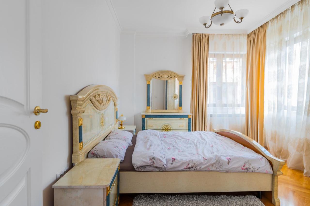 Central 2-Bd Bright Apartment In Sofia By Flat Mаnager Luaran gambar